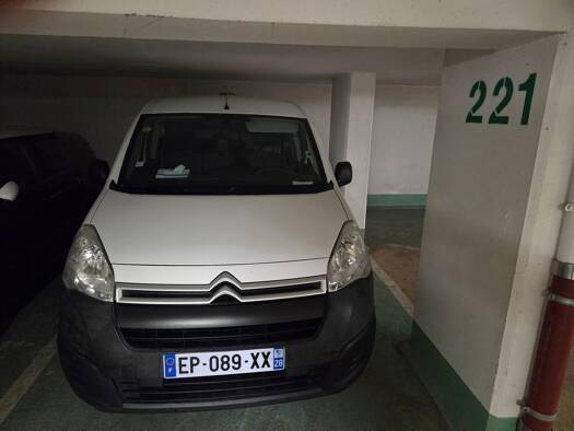 Parking à vendre 32 000 € 12 m² Saint Lambert Paris 15ème arrondissement 75015