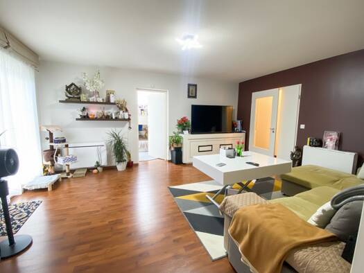 Appartement à vendre 175 000 € 3 pièces 2 chambres 70,7 m² RDC/2 Bourg Lons 64140