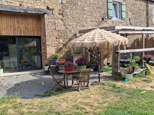 Maison à vendre 214 000 € 4 pièces 2 chambres 80 m² 3 430 m² de terrain Combourg 35270