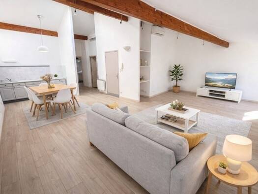 Appartement à louer 575 € 3 pièces 2 chambres 85 m² Étage 2/2 Rive Gauche Aixe-sur-Vienne 87700