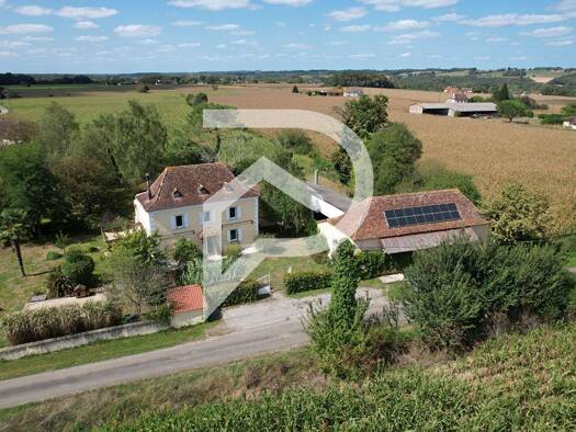 Maison à vendre 298 000 € 4 pièces 3 chambres 152 m² 3 154 m² de terrain Hagetaubin 64370