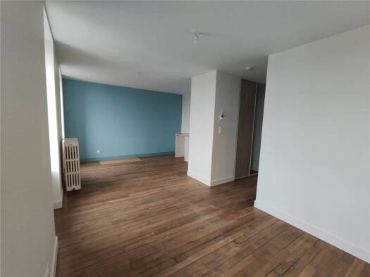 Appartement à louer 377 € 2 pièces 1 chambre 44,2 m² 2ème étage Tourriers 16560