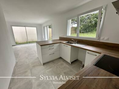 Maison à vendre 294 500 € 4 pièces 3 chambres 87 m² 312 m² de terrain Plomelin 29700