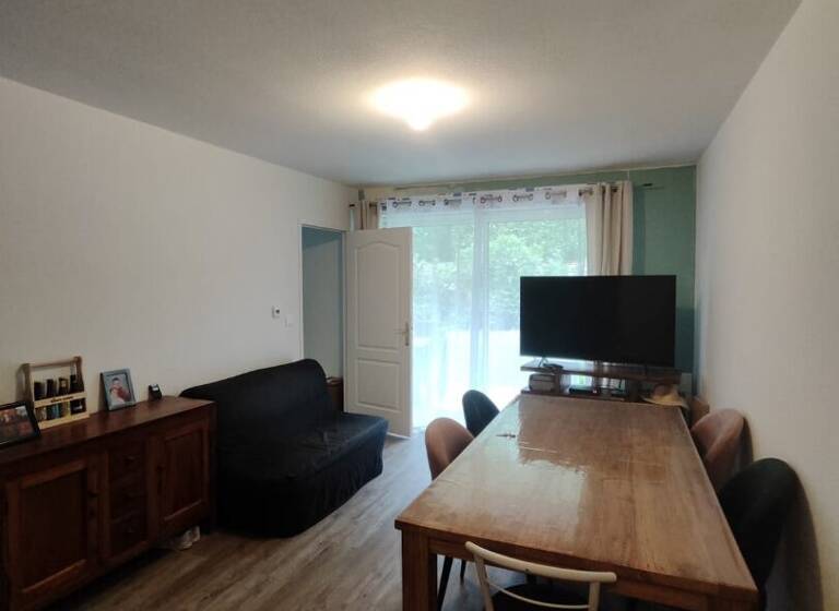 Appartement à louer 605 € 2 pièces 1<br/>chambre 42 m²<br/>superficie Niort 79000