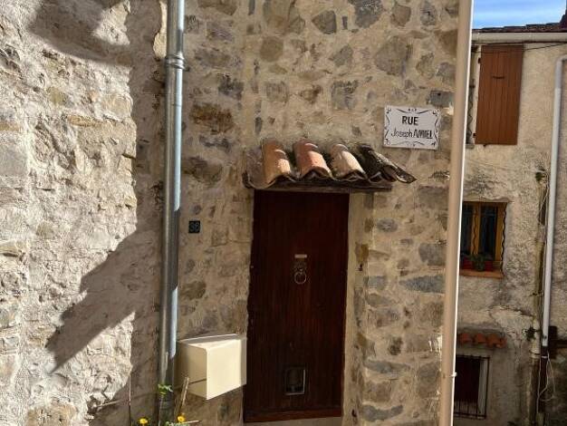 Appartement à vendre 120 000 € 2 pièces 1 chambre 65 m² RDC Les Ferres 06510