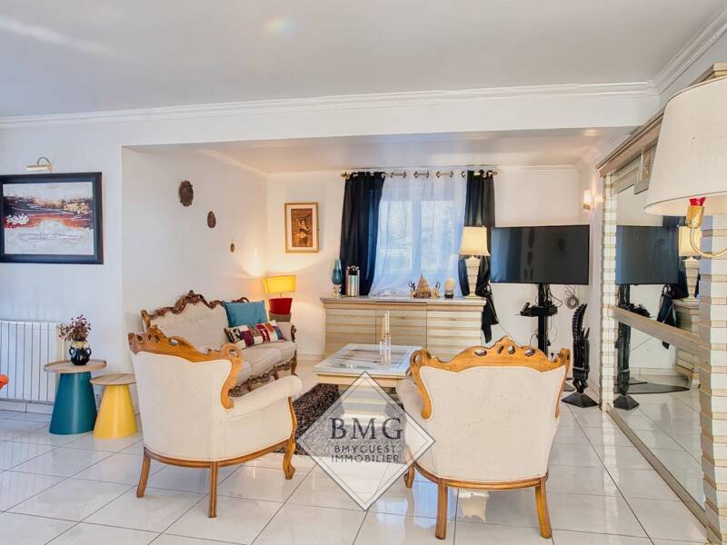 Maison à louer, 165m², LESIGNY