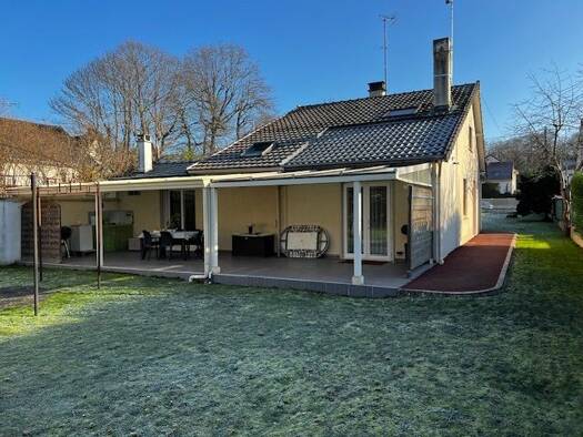 Maison à vendre 350 000 € 5 pièces 3 chambres 124 m² 977 m² de terrain Vert-Saint-Denis 77240