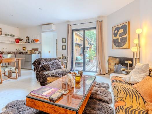 Appartement à vendre 595 000 € 3 pièces 2 chambres 114,04 m² RDC Chartrons Bordeaux 33300