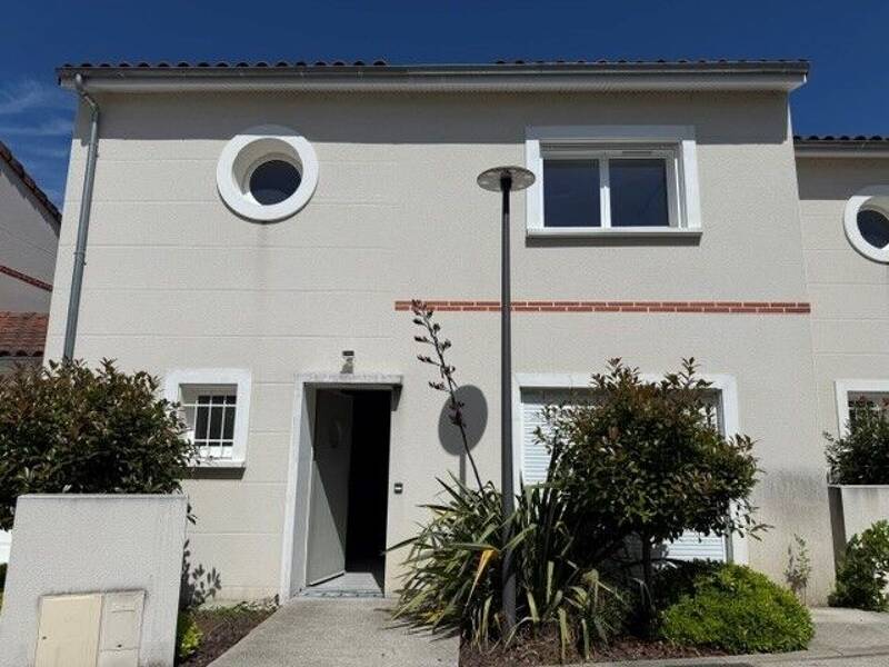 Maison à louer, 90m², LEGUEVIN