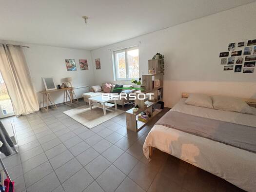 Appartement à vendre 125 000 € 1 pièce 41 m² RDC/3 Velotte Besançon 25000