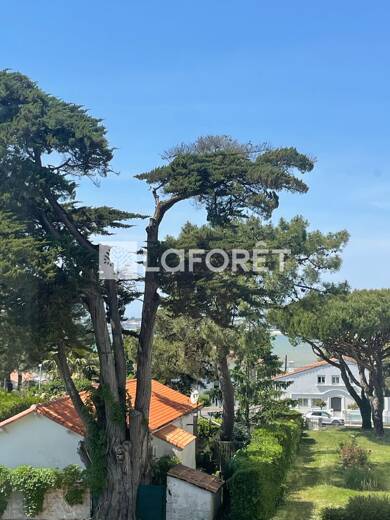 Appartement à vendre 329 500 € 3 pièces 2 chambres 76 m² Étage 2/7 Nord Est Vallieres Saint Georges de Didonne 17110