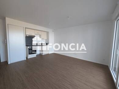 Appartement à louer 635 € 2 pièces 1 chambre 44,6 m² Étage 1/3 Tours 37100