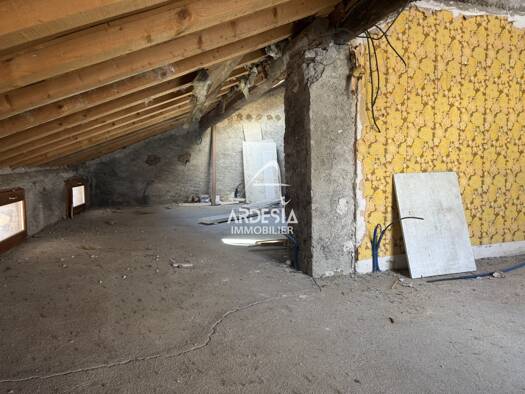 Appartement à vendre 120 000 € 3 pièces 42 m² 2ème étage Villarodin-Bourget 73500