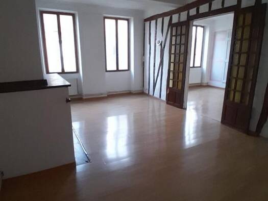 Immeuble à vendre 157 290 € 200 m² Mirande 32300