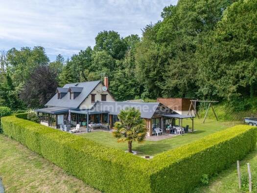 Maison à vendre 619 000 € 9 pièces 6 chambres 165 m² 18 300 m² de terrain Branville 14430