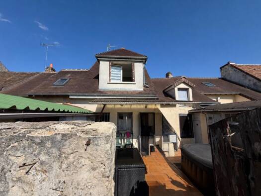 Maison de ville à vendre 84 630 € 4 pièces 3 chambres 82,04 m² 255 m² de terrain Nord Mamers 72600
