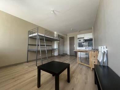 Appartement à louer 315 € 1 pièce 24 m² RDC Nord Ouest Égletons 19300