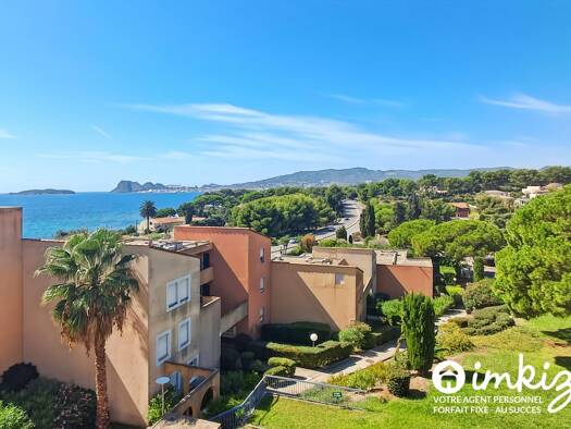 Appartement à vendre 180 000 € 2 pièces 1 chambre 29 m² Étage 3/4 Est La Ciotat 13600