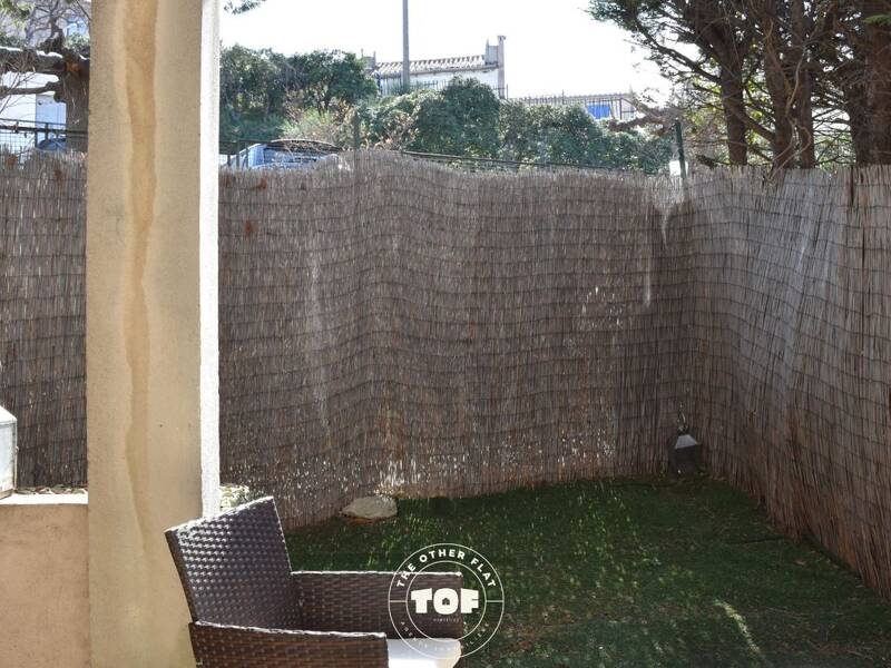 Maison à louer, 445m², MARSEILLE 8E