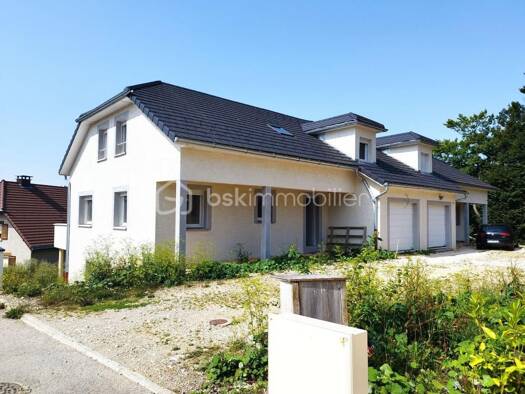 Maison à vendre 295 000 € 5 pièces 4 chambres 135 m² 600 m² de terrain Morbier 39400