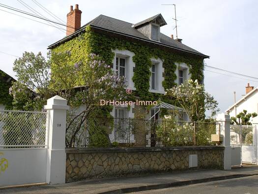 Maison à vendre 350 000 € 7 pièces 4 chambres 113 m² 1 156 m² de terrain Poitiers 86000