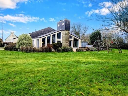 Maison de plain-pied à vendre 416 400 € 6 pièces 4 chambres 188 m² 1 768 m² de terrain Kersaint-Plabennec 29860