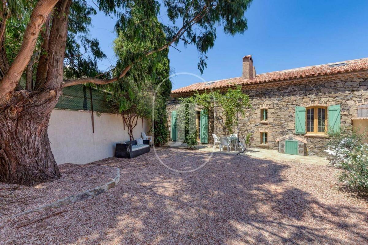 Maison à vendre, 250m², LA GARDE FREINET