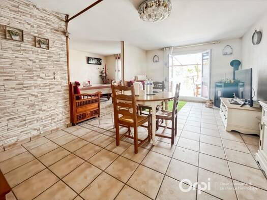 Maison à vendre 400 000 € 7 pièces 5 chambres 156,8 m² 175 m² de terrain Frances-Copistes Montigny-Lès-Cormeilles 95370