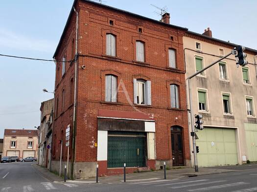 Maison à vendre 125 000 € 4 pièces 3 chambres 211,26 m² 389 m² de terrain Centre Ville Carmaux 81400