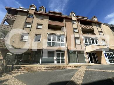 Local commercial à louer 500 € 66 m² de surface de vente Montlucon 03100