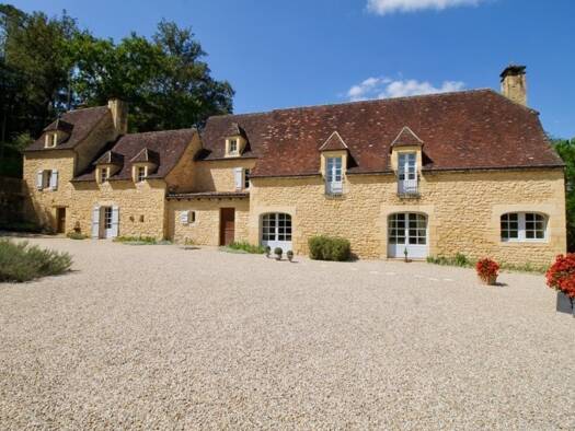 Villa à vendre 822 000 € 10 pièces 5 chambres 285 m² 24 595 m² de terrain Gourdon 46300