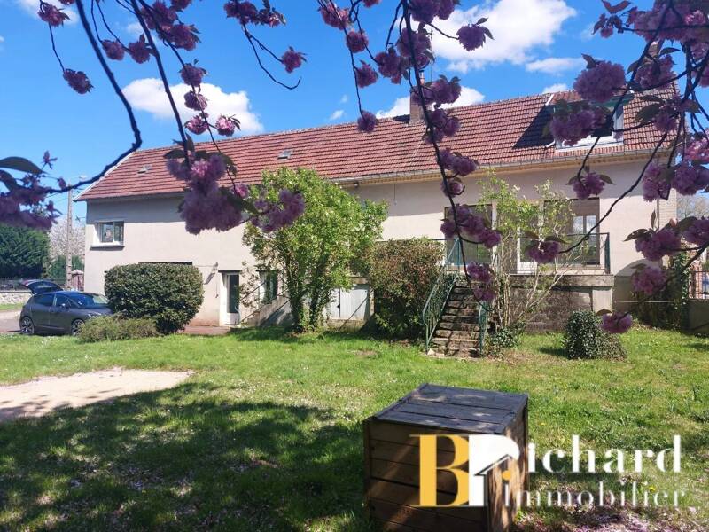 Maison à vendre, 242m², LAON