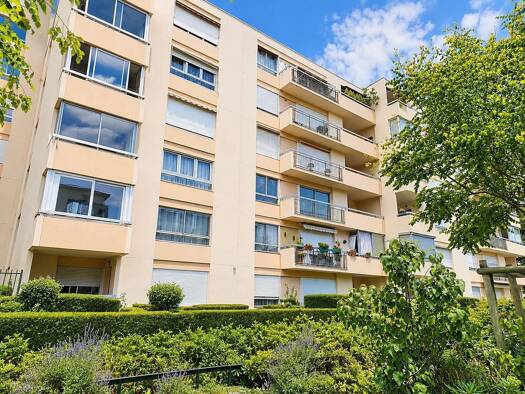 Appartement à vendre 149 000 € 4 pièces 3 chambres 96,14 m² Étage 1/5 Mairie Le Petit-Quevilly 76140