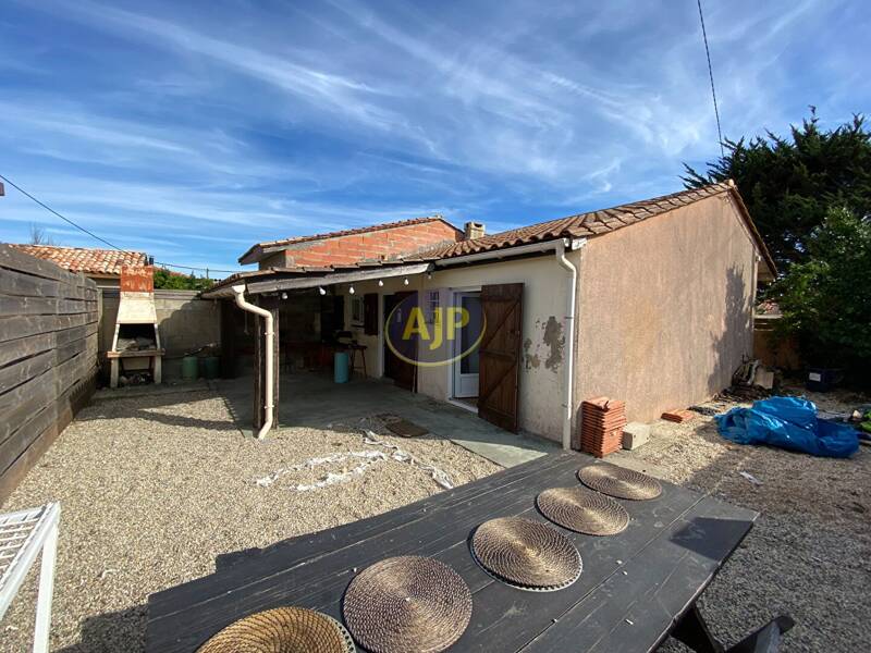 Maison à vendre, 63m², VENDAYS MONTALIVET