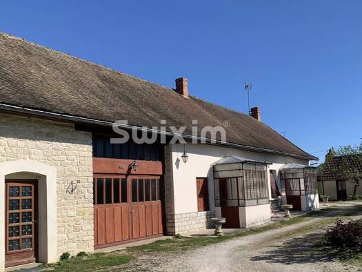 Maison à vendre 235 000 € 6 pièces 5 chambres 150 m² 1 500 m² de terrain Épervans 71380