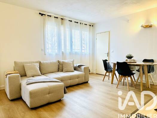 Appartement à vendre 276 000 € 5 pièces 4 chambres 82 m² RDC/5 La Belle Epine Thiais 94320