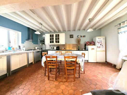 Maison à vendre 250 500 € 6 pièces 3 chambres 175 m² 1 368 m² de terrain St Germer de Fly 60850
