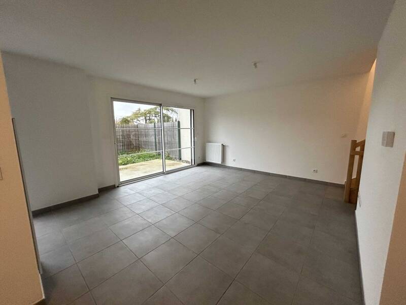 Maison à louer, 95m², DAUX