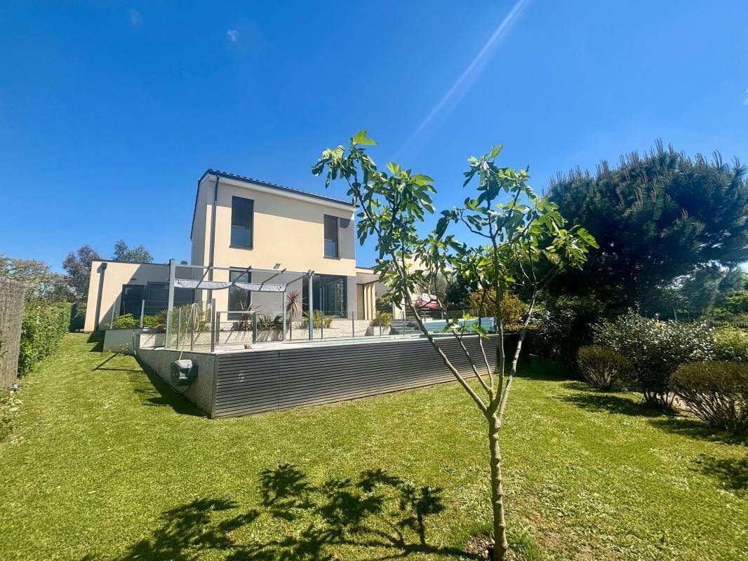 Maison à vendre, 111m², SATHONAY VILLAGE
