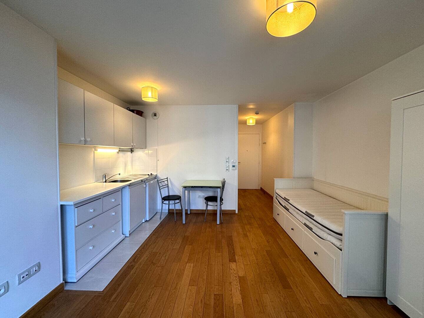 Maison à louer, 25m², LEVALLOIS PERRET