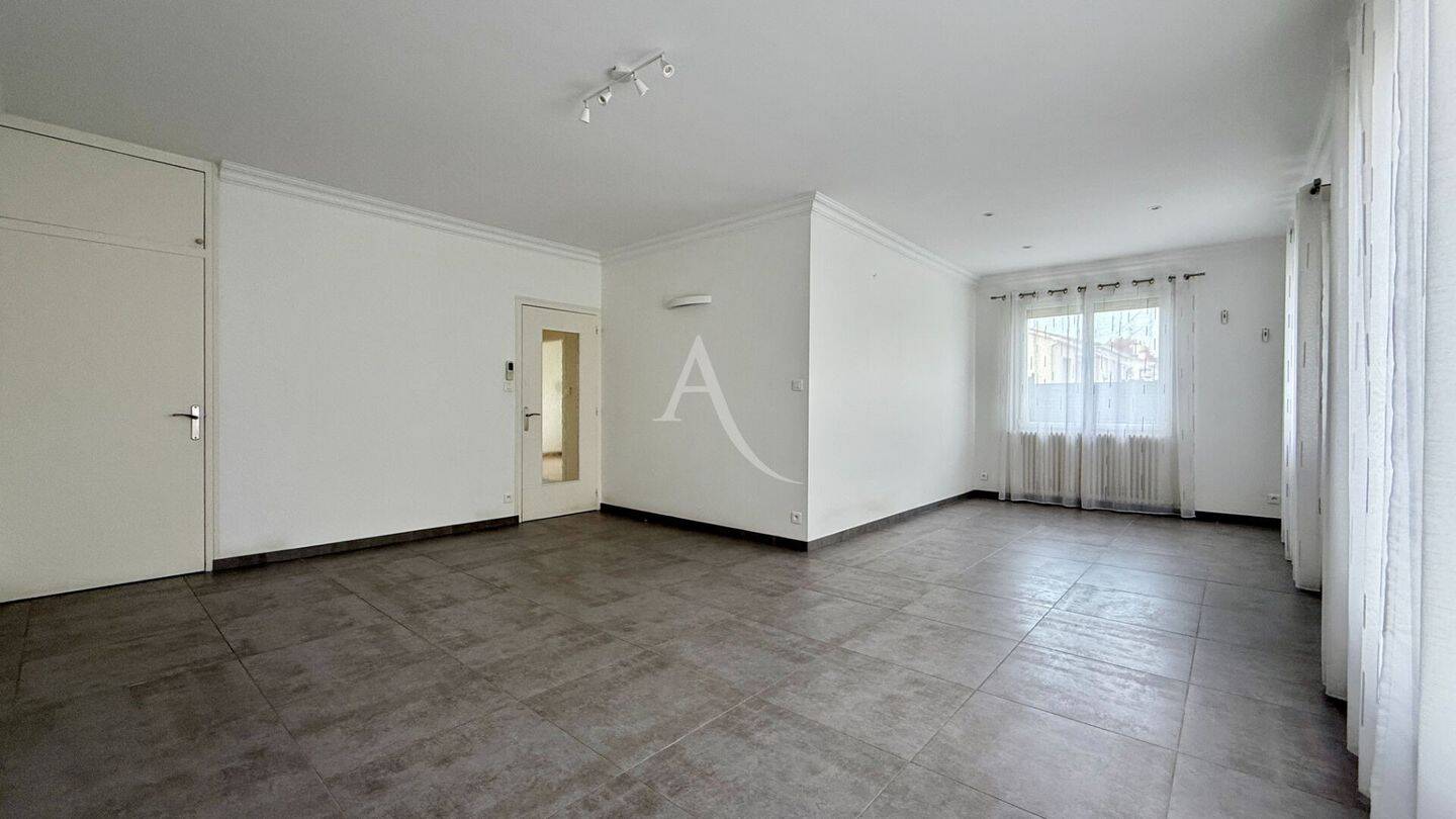 Maison à vendre, 110m², LA ROCHE SUR YON