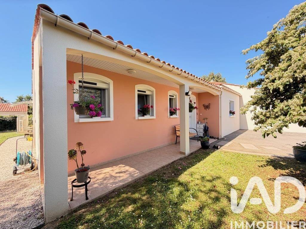 Maison à vendre, 115m², SAINT HILAIRE LA FORET