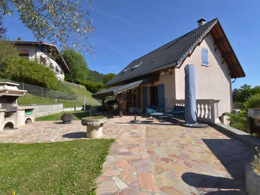 Maison à vendre 649 000 € 6 pièces 4 chambres 130 m² 1 300 m² de terrain Monnetier-Mornex 74560