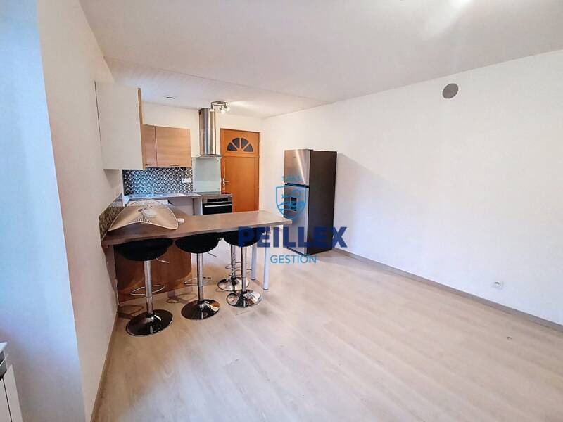 Maison à louer, 63m², FESSY