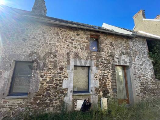 Maison à vendre 76 000 € 1 pièce 1 chambre 75 m² Tourville-sur-Sienne 50200