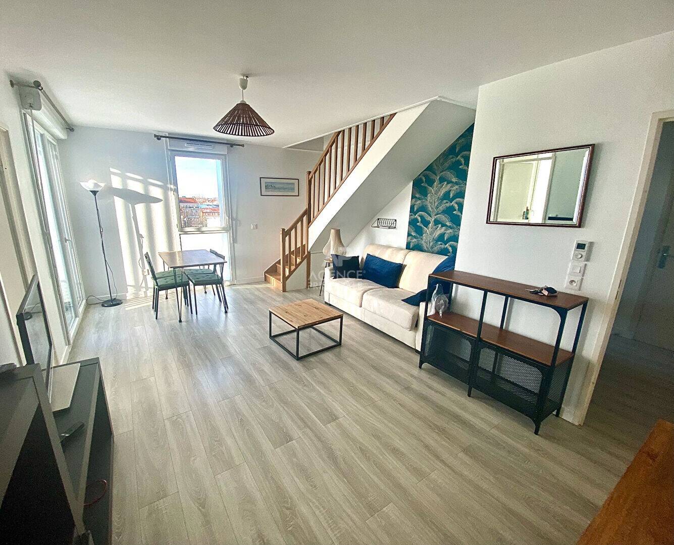 Maison à louer, 79m², NANTERRE