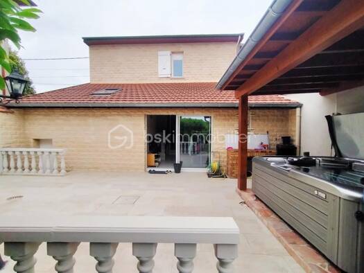 Maison de ville à vendre 184 900 € 5 pièces 3 chambres 95 m² 220 m² de terrain Mulsant Roanne 42300