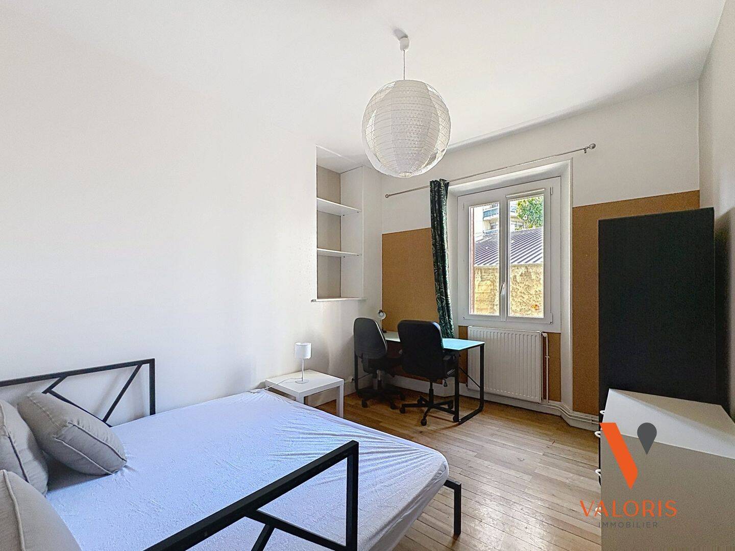 T2 - 11 PEGUY — 3