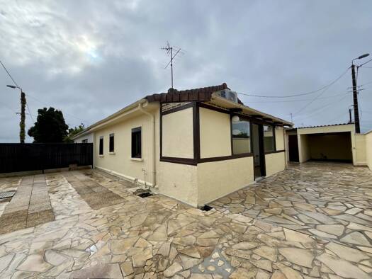 Maison de plain-pied à vendre 204 370 € 3 pièces 2 chambres 78,2 m² 327 m² de terrain Saran 45770