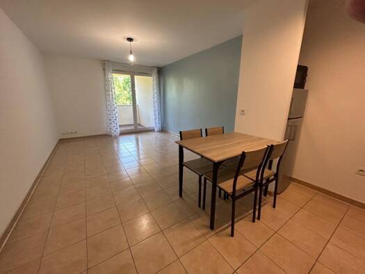 Appartement à louer - logement étudiant 765 € 1 pièce 30 m² Étage 1/4 Montévrain 77144